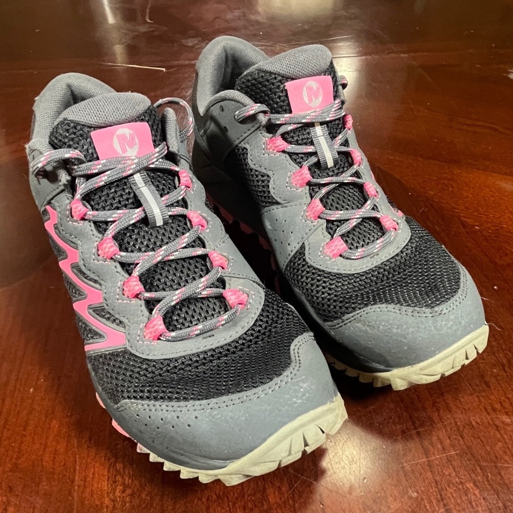 Merrell Antora 2 Womens Grey Pink Trail Running Shoes J135310 Size 9.5 Guc